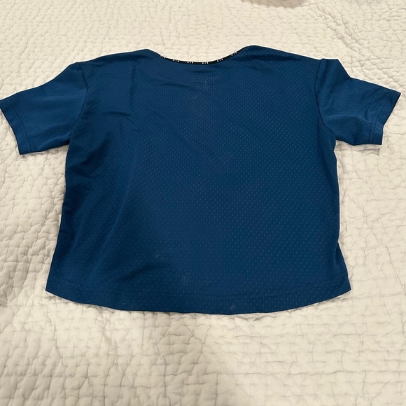 Nike mesh crop top XS - Picture 3 of 3